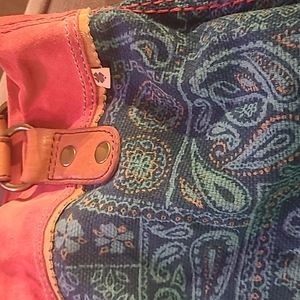 Tote big enough to fit all your stuff.